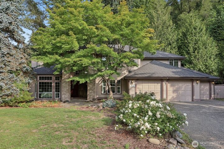 Property Photo: 15247 162nd Avenue SE WA 98058