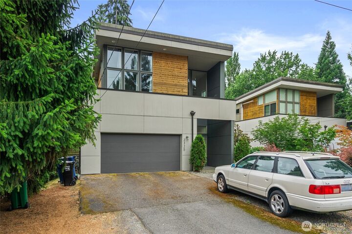 2325 N 122nd Street  Seattle WA 98133 photo