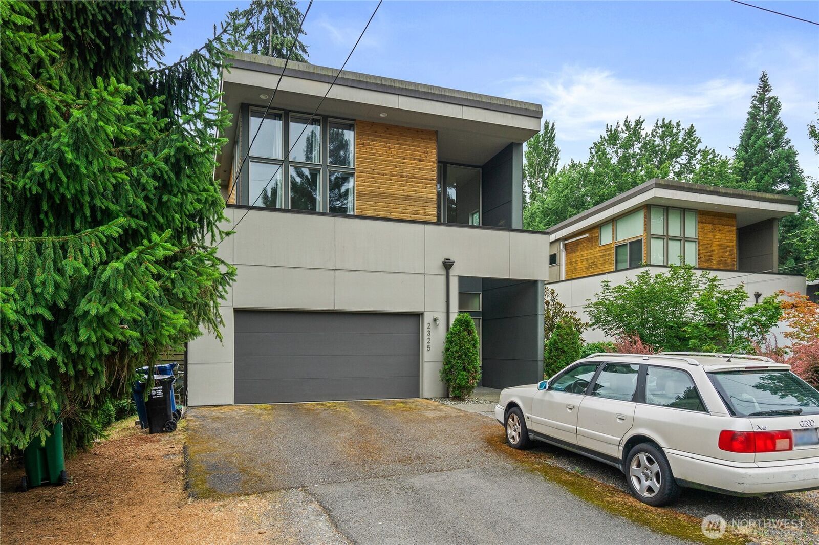 Property Photo: 2325 N 122nd Street WA 98133