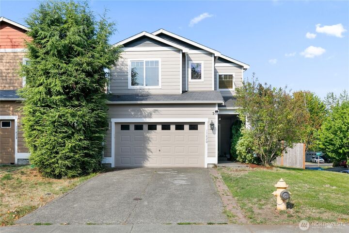 17820  73rd Avenue E  Puyallup WA 98375 photo