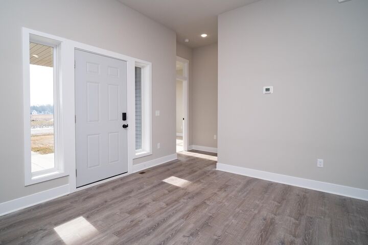 Property Photo:  653 Yosemite Avenue  IL 61073 