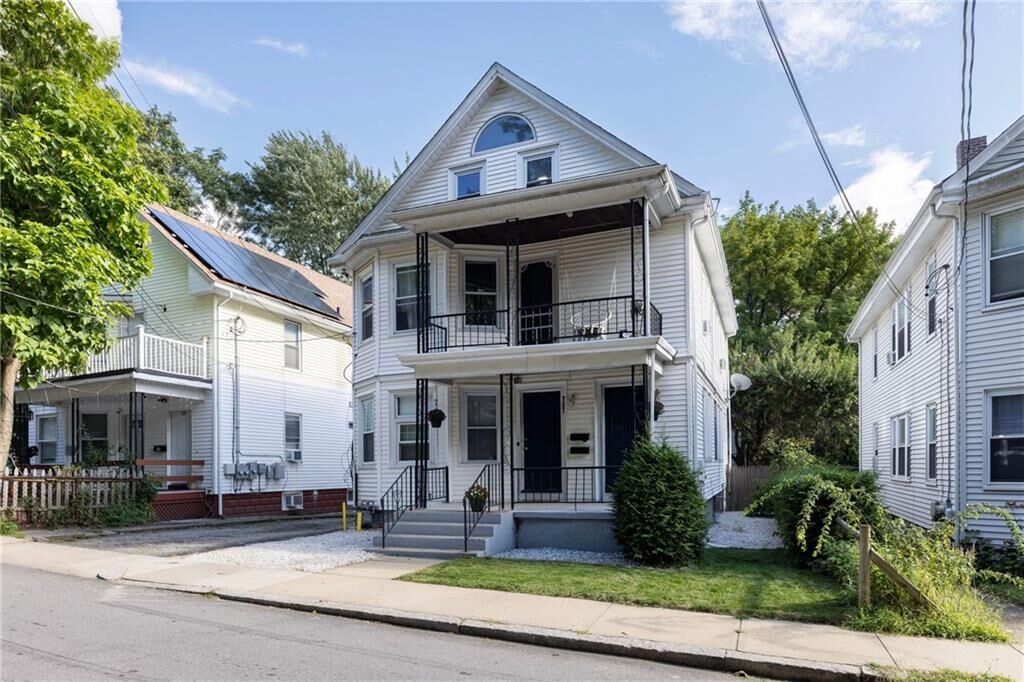 Property Photo:  105 Garfield Avenue  RI 02908 