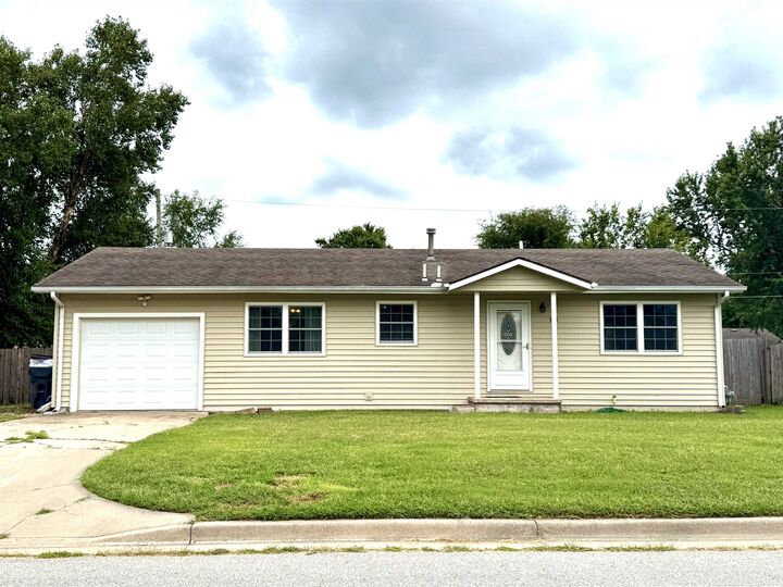 205 N Moy Ct.  Haysville KS 67060-1813 photo