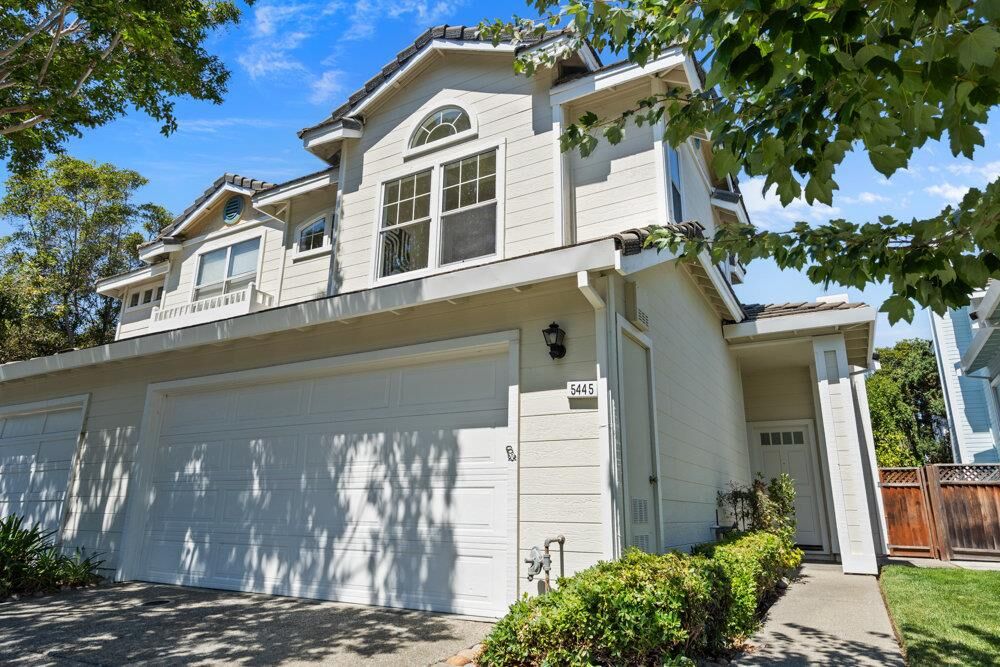 Property Photo: 5445 Ontario Common CA 94555