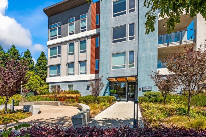 Property Photo: 718 Eppleton Lane 303 CA 94404