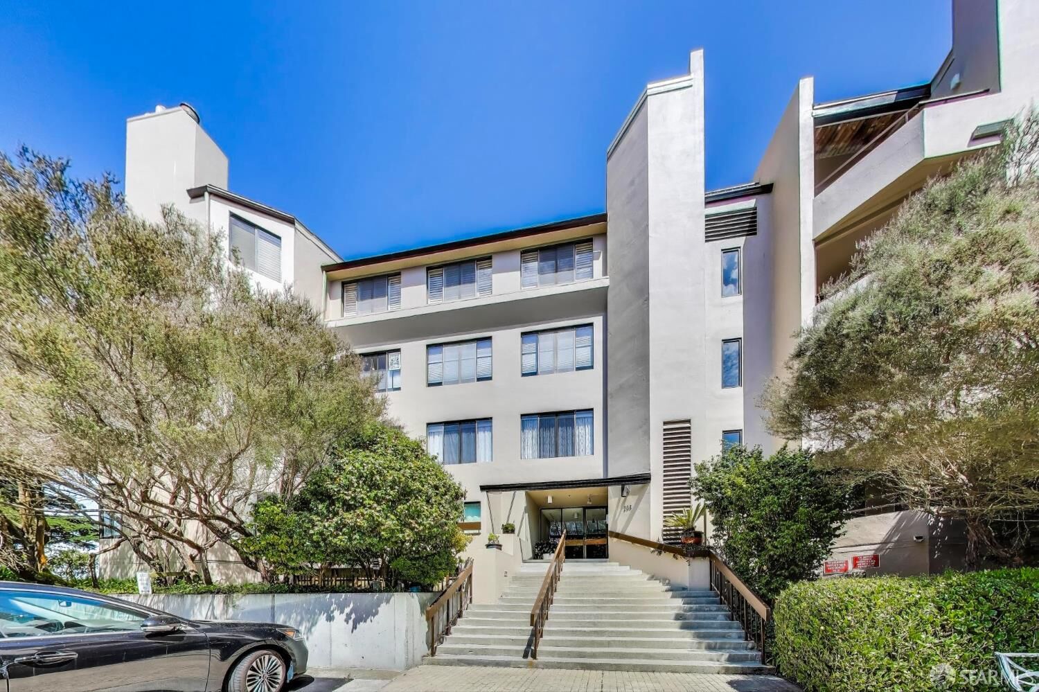 Property Photo: 208 N Lake Merced Hills 3A CA 94132
