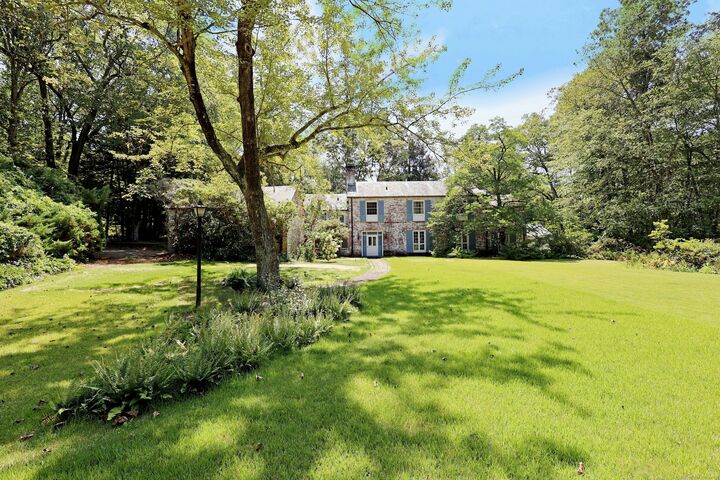 Property Photo:  33 Peaceable Street  CT 06896 