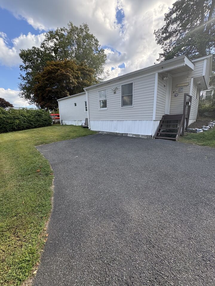 Property Photo: 158 A Bayberry Lane CT 06811