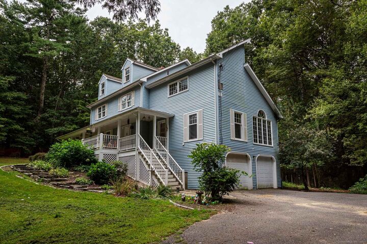Property Photo:  6 Timber Lane  CT 06279 
