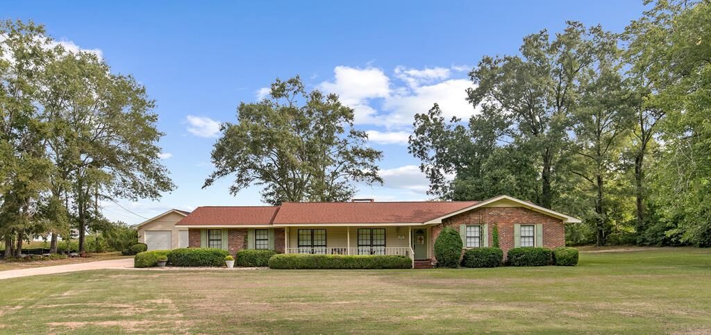 Property Photo:  576 Taylor Road  AL 36301 