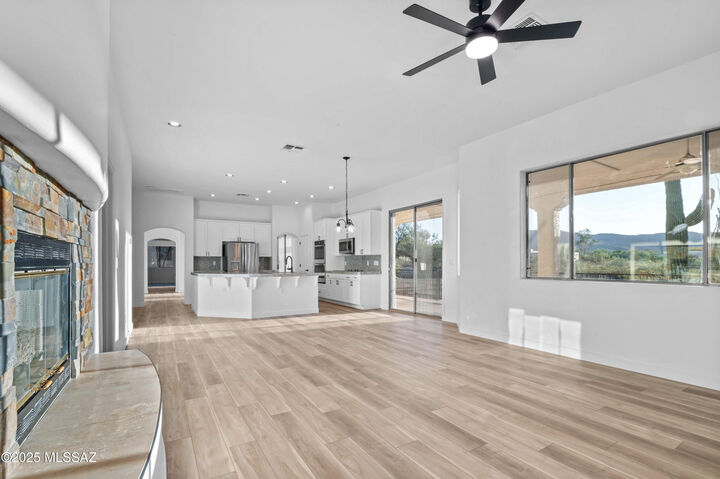 Property Photo: 7817 N Va Laguna Niguel AZ 85743