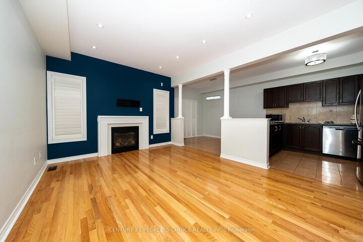 Property Photo: 38 Vettese Court Upper ON L6B 0V6