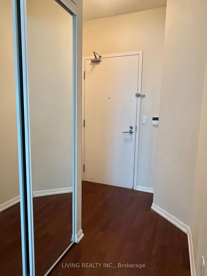 Property Photo: 215 Fort York Boulevard 2509 ON M5V 4A2