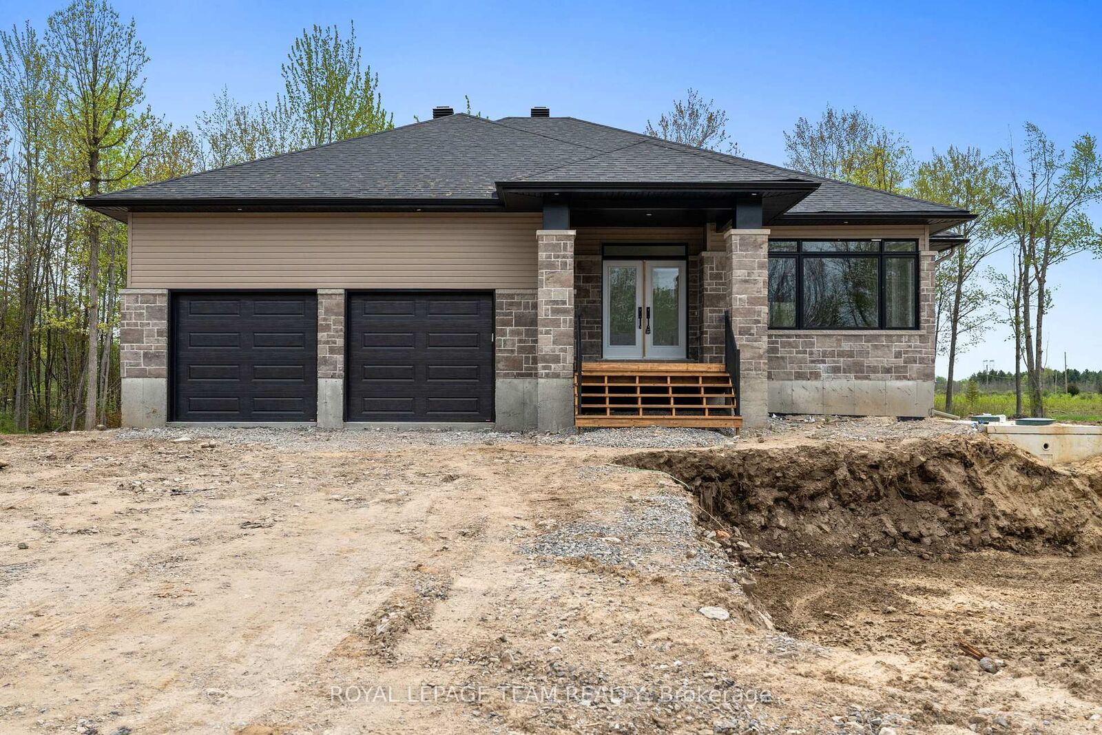 Property Photo: 37 Tennant Drive ON K7A 4S5