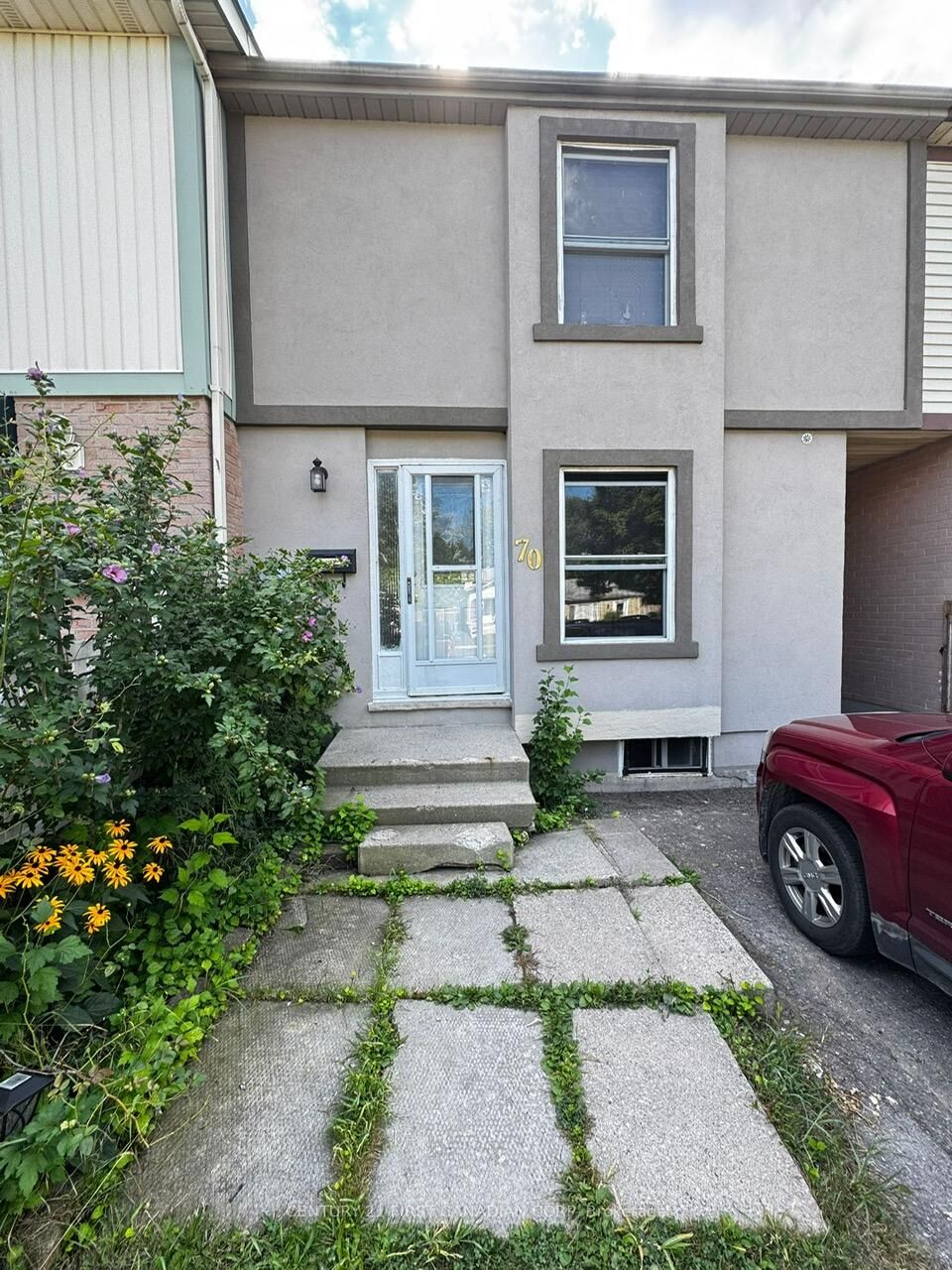 Property Photo:  70 Adswood Road  ON N6E 2W1 
