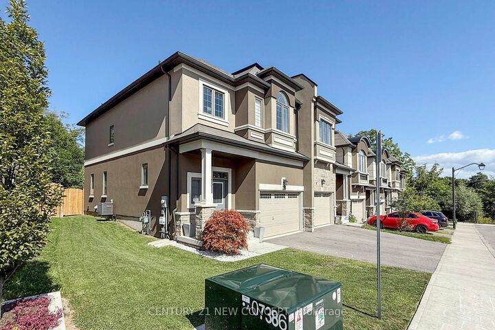 Property Photo:  515 Garner Road W 28  ON L9G 0H5 