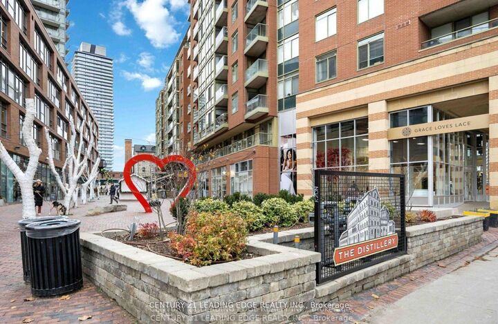 Property Photo:  33 Mill Street 807  ON M5A 3R3 