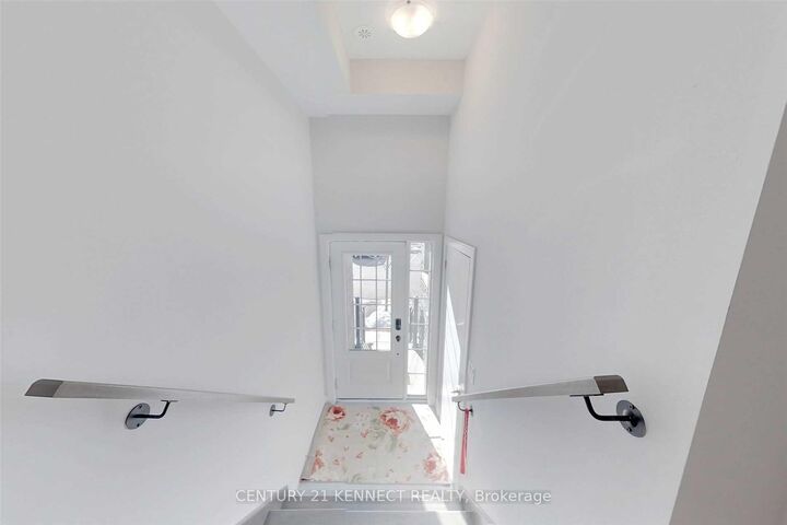 Property Photo:  588 Rapids Lane  ON L5G 0A9 