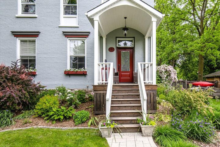 Property Photo:  157 Centre Street N  ON L0G 1A0 