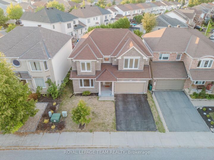 Photo de la propriété: 705 Clearbrook Drive ON K2J 5P1