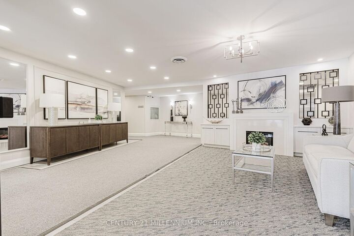 Photo de la propriété:  1230 Marlborough Court 210  ON L6H 3K6 