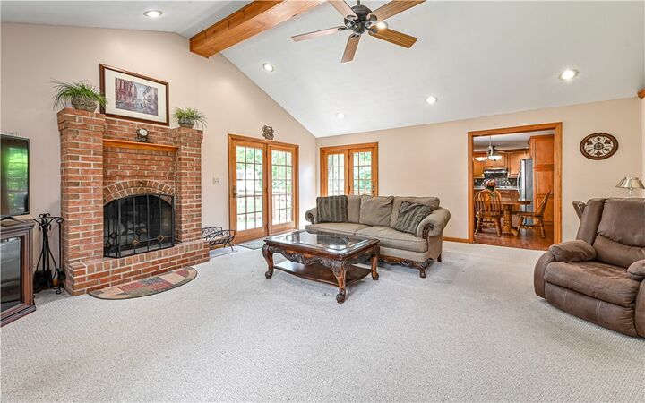Property Photo: 5144 Virginia Dr PA 15044