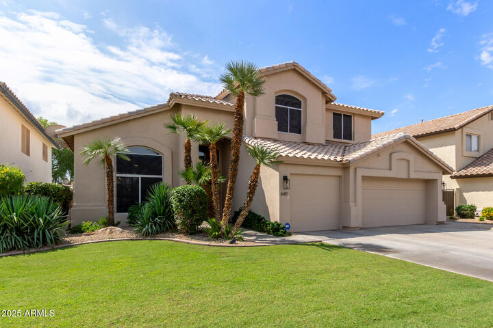 Property Photo: 641 W Hackberry Drive AZ 85248