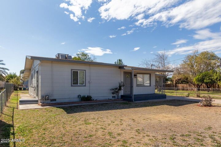 Property Photo:  2527 E Maryland Drive  AZ 85288 