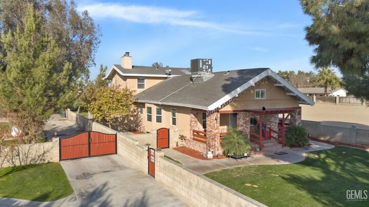 Property Photo:  6706 Houghton Road  CA 93313 