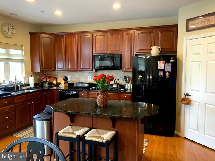 Property Photo: 300 Dixon Street 301 MD 21601