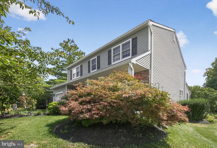 Property Photo: 2006 Lodges Lane PA 19075