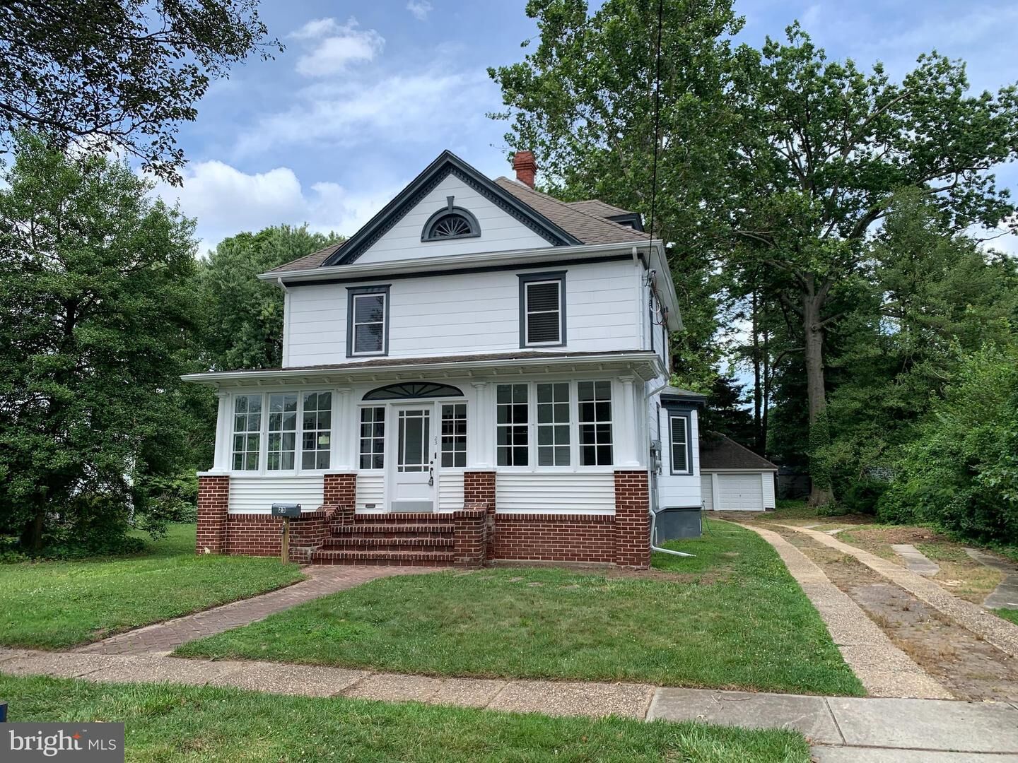 Property Photo: 23 7th 2nd Fl Avenue 2 NJ 08035