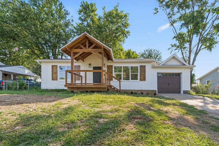 Property Photo:  910 W Morningside Dr  MO 65251 