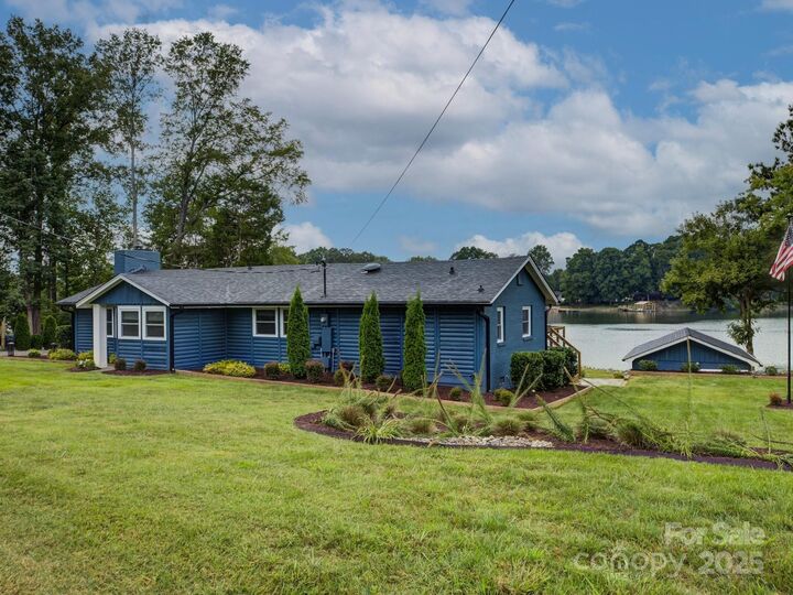 Property Photo: 3861 Swanson Road NC 28673