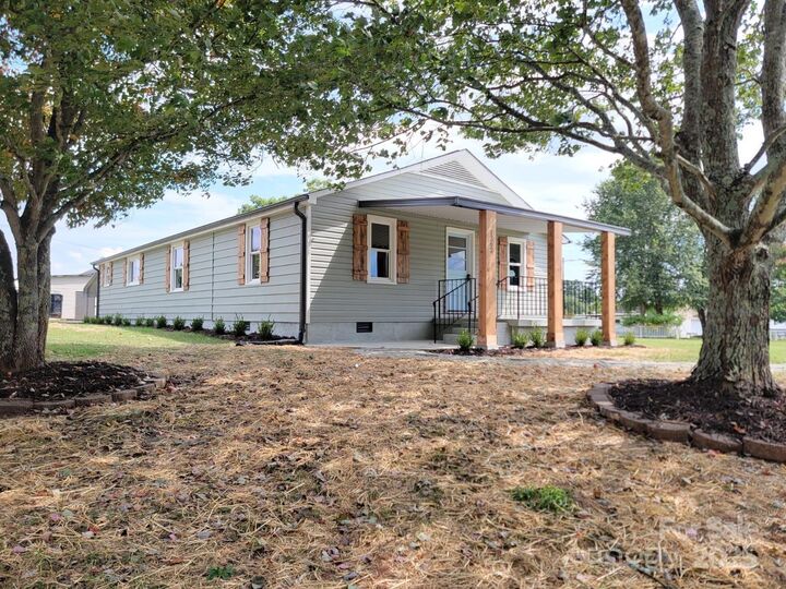Property Photo:  1362 Cornatzer Road  NC 27028 