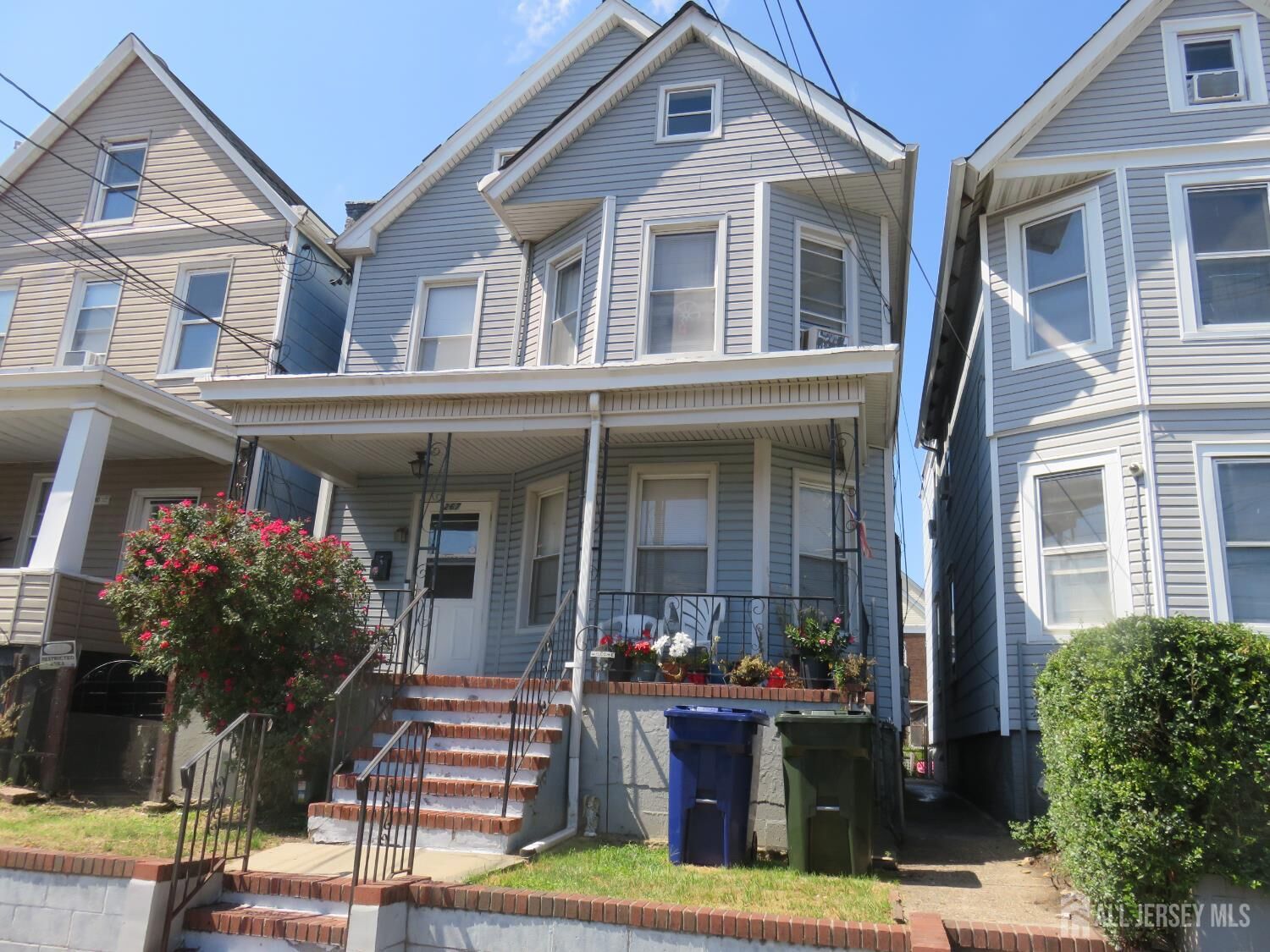 Property Photo:  267 Elm Street  NJ 08861 