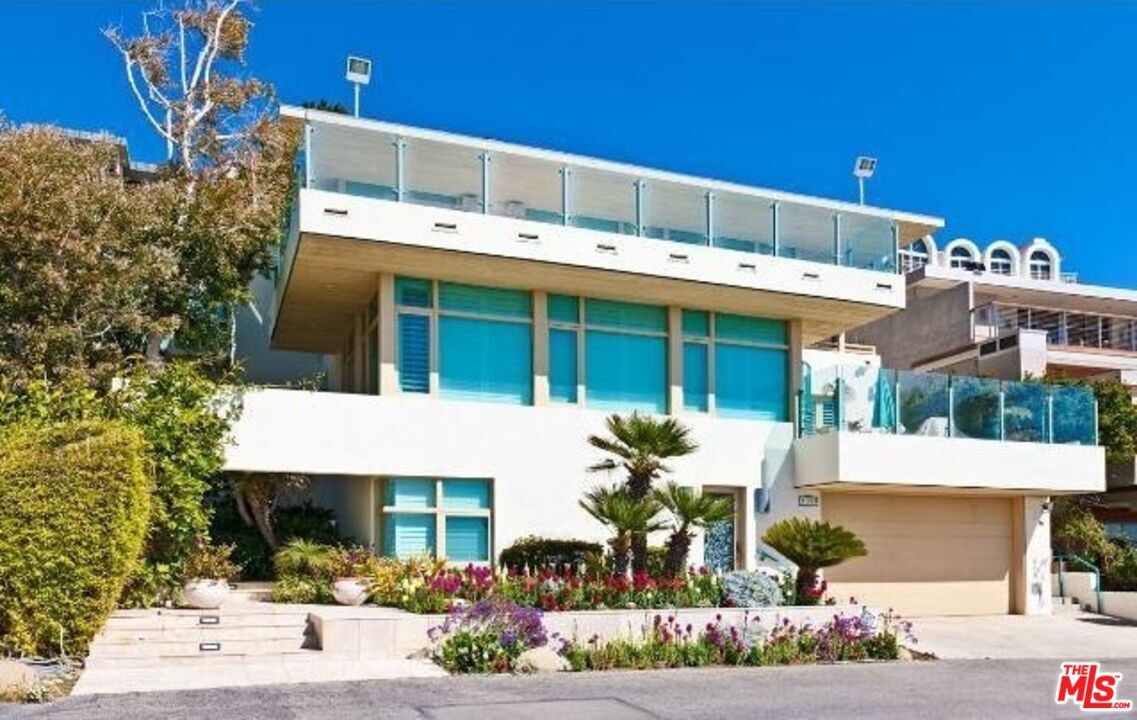 Property Photo: 31709 Sea Level Dr CA 90265