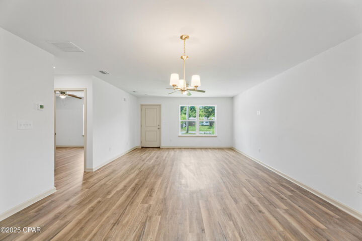 Property Photo: 404 N Church Avenue FL 32401
