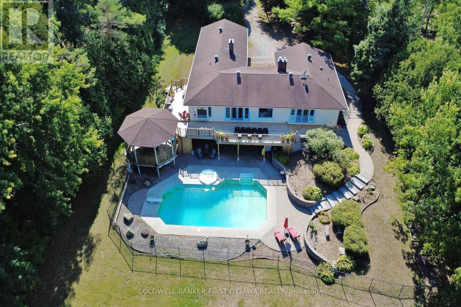 Property Photo:  5937 Rideau Valley Drive North  ON K4M 1B3 