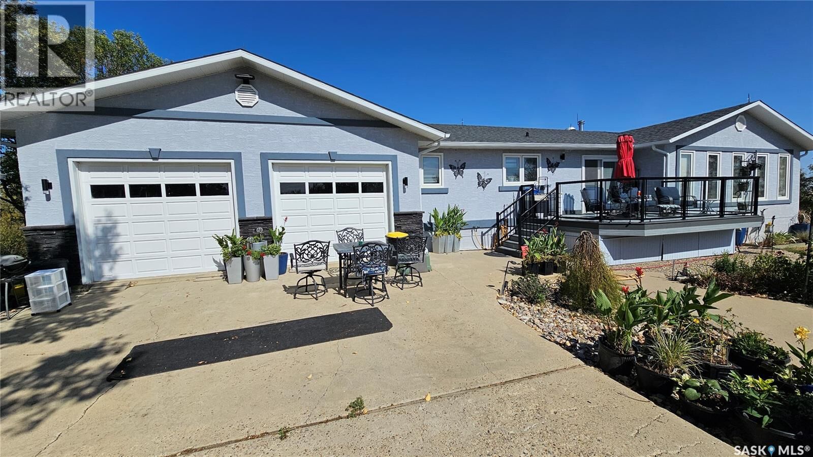 Property Photo: 2.5 Km South Of Cabri SK S0N 0J0