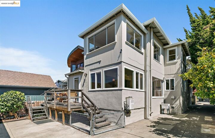 Property Photo:  1412 Peralta Ave  CA 94702