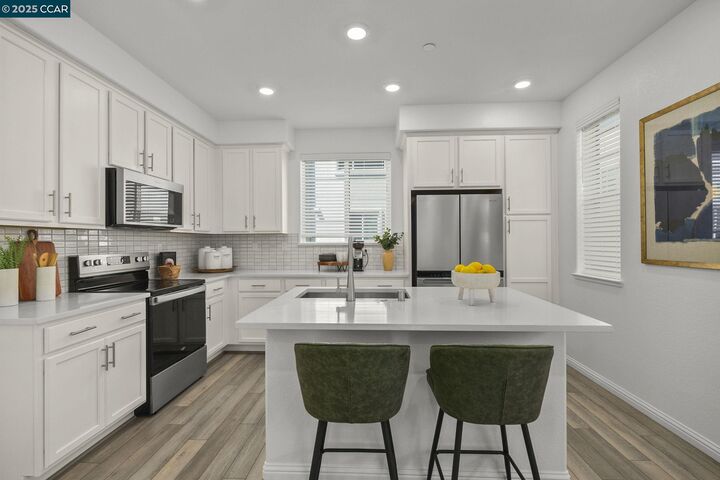 Property Photo:  2853 Cathwood Lane  CA 94501 