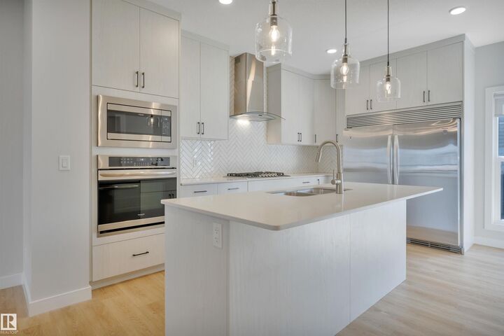 4037 Hawthorn Link SW  Edmonton AB T6X 2Y8 photo