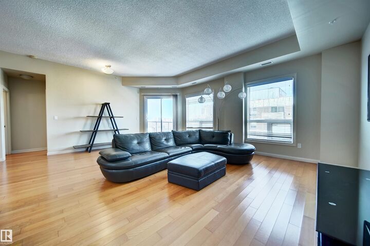 Property Photo: 9819 104 Street NW 1206 AB T5K 0Y8