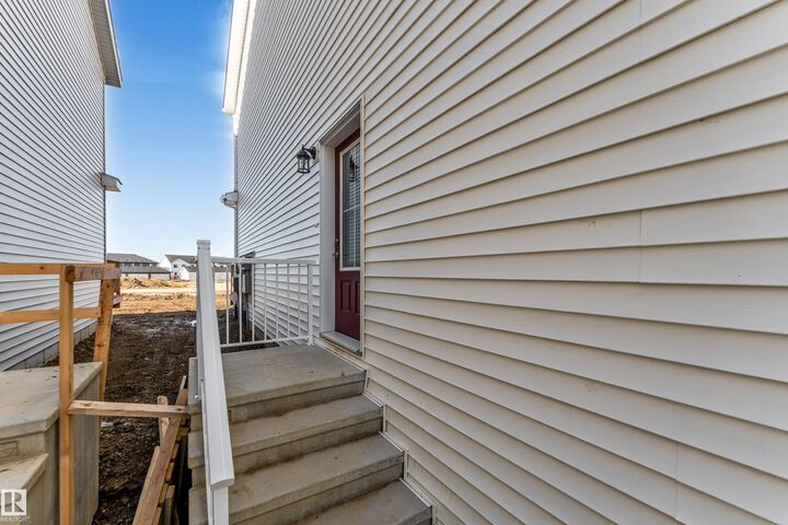 Property Photo: 4 7110 Keswick Cm SW AB T6W 5P7