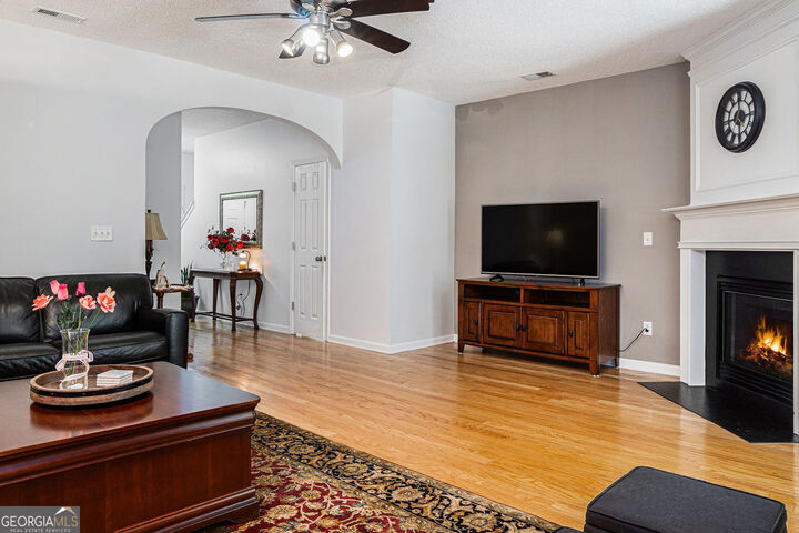 Property Photo: 3836 Pleasant Oaks Drive GA 30044
