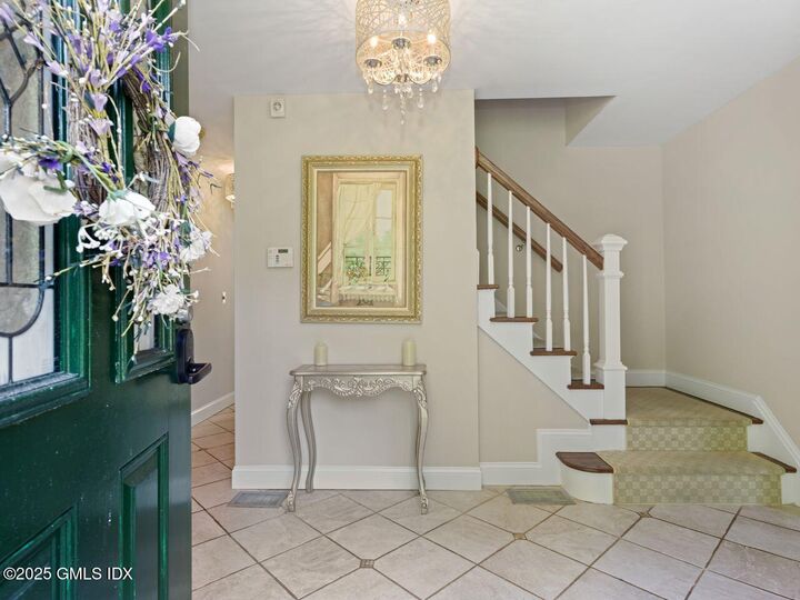 Property Photo:  239 E Hunting Ridge Road  CT 06903 