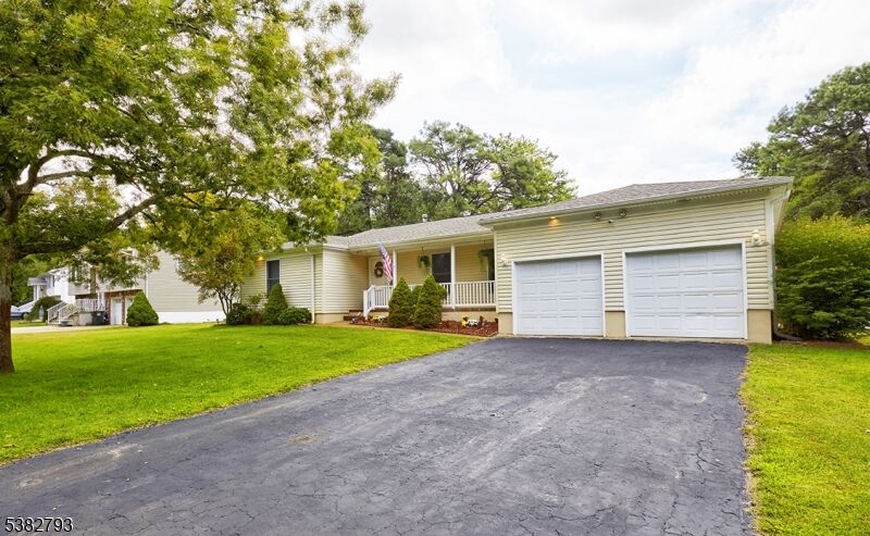 Property Photo:  402 Frank Applegate Rd  NJ 08527 