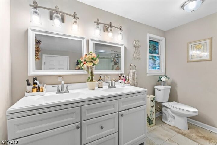 Property Photo:  104 Fox Run  NJ 08886 