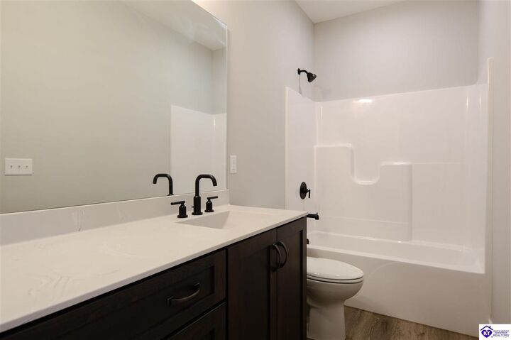 Property Photo:  50 D Wayne Circle  KY 42701 